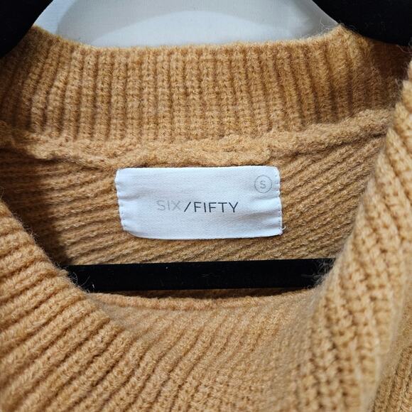 Six/Fifty Long Sleeve Fold Over Sweater Butternut Squash Size Small - Picture 3 of 6
